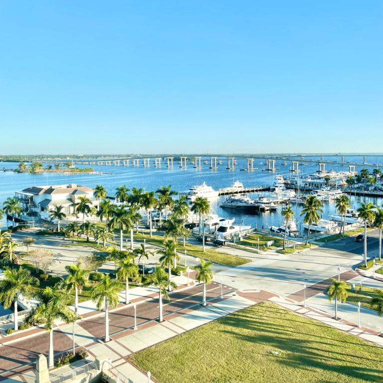 A Weekend in Downtown Fort Myers: (Luminary Hotel + Ford & Edison Winter Estates)