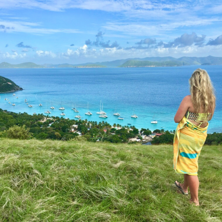 14 Things to Do on Jost Van Dyke (+ the BEST Beach Bars)